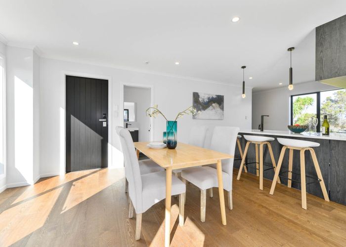  at 9C Camrose Place, Glenfield, North Shore City, Auckland