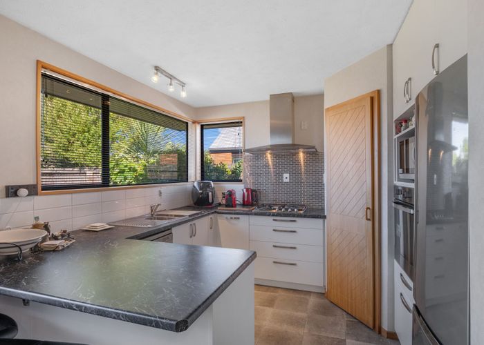  at 20 Briarmont Street, Avondale, Christchurch City, Canterbury