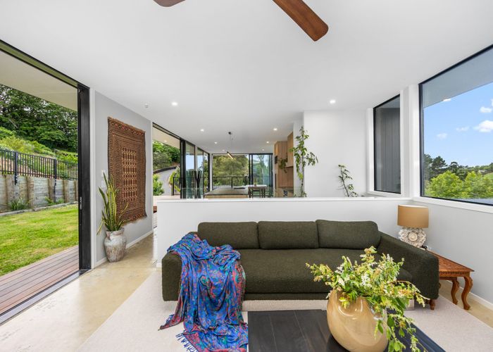  at 181 Point View Drive, East Tamaki Heights, Manukau City, Auckland