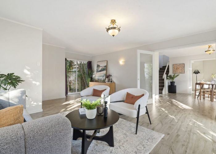  at 2/5 Stanley Ave, Milford, North Shore City, Auckland