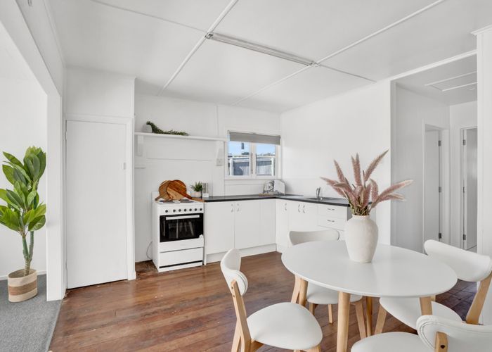  at 15 Alberta Road, Glen Avon, New Plymouth, Taranaki