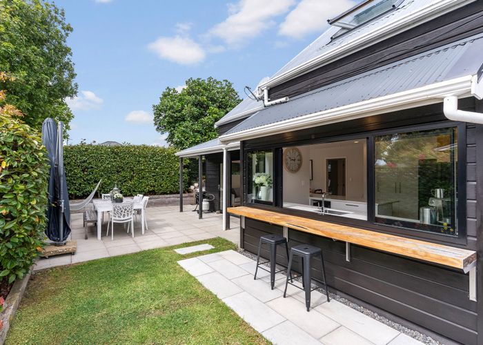  at 2/2 Lytton Street, Devonport, North Shore City, Auckland