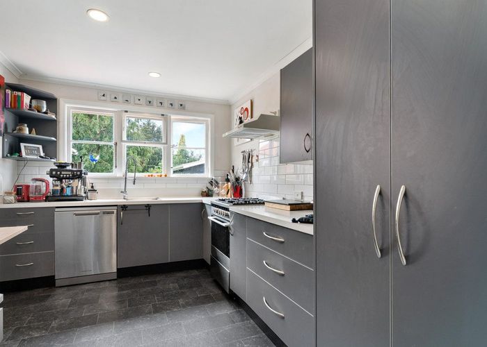  at 12 Dixon Street, Carterton, Carterton, Wellington