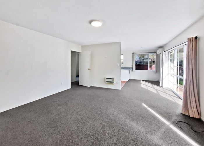  at 2/104 Mandeville Street, Riccarton, Christchurch City, Canterbury
