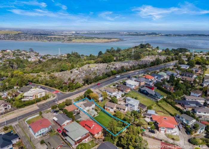  at 255 Hillsborough Road, Mount Roskill, Auckland City, Auckland