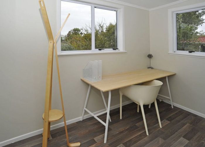  at 27 Beaumonts Way, Manurewa, Manukau City, Auckland