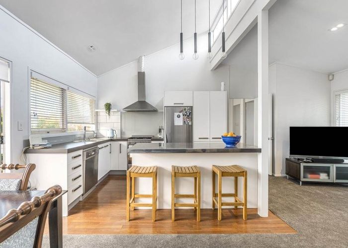  at 68B Seaview Road, Castor Bay, North Shore City, Auckland