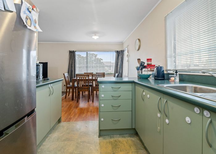  at 82 Pohutukawa Drive, Owhata, Rotorua