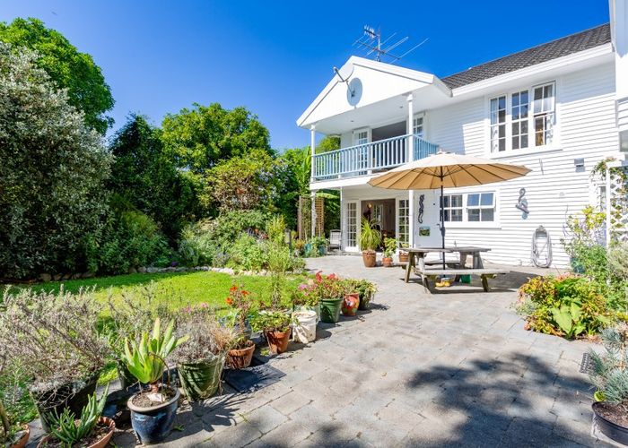  at 429 Te Moana Road, Waikanae