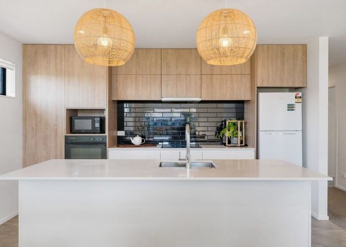  at 9 Wheriko Avenue, Glenbrook, Franklin, Auckland