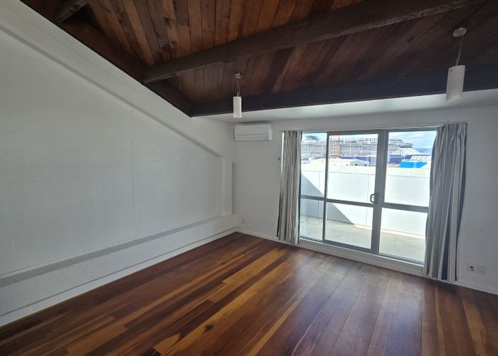  at 8/220 Thorndon Quay , Thorndon, Wellington, Wellington