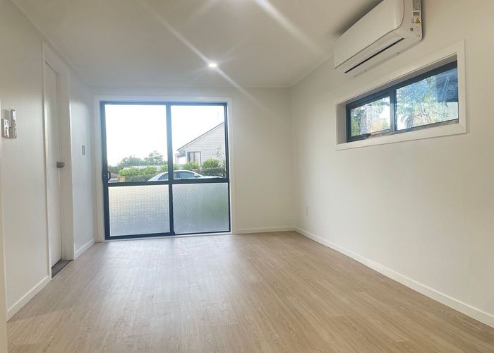  at 36 White Heron Drive, Massey, Waitakere City, Auckland