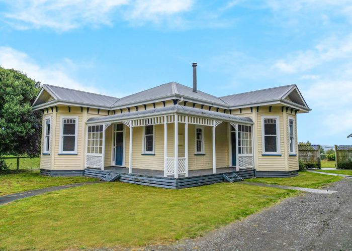  at 100 Halcombe Road, Feilding, Feilding