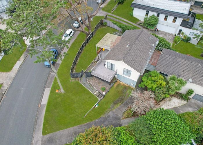  at 1/22 Simon Ellice Drive, Bayview, Auckland