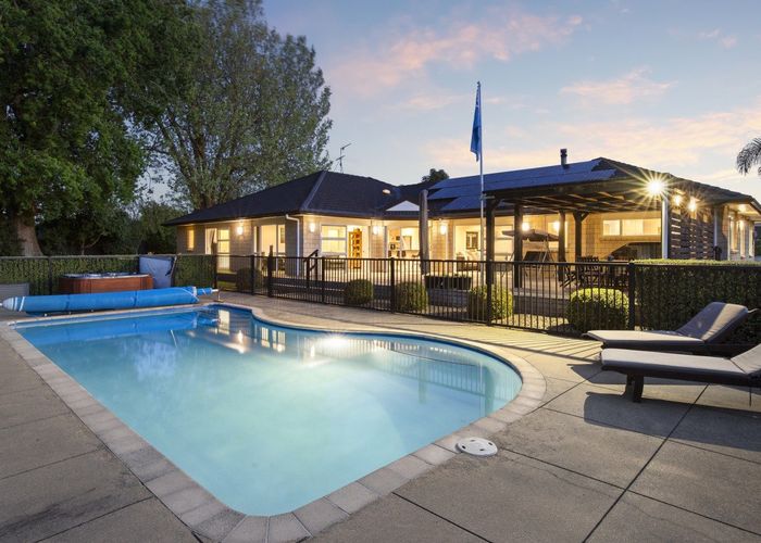  at 24 Glencairn Place, Buckland, Franklin, Auckland