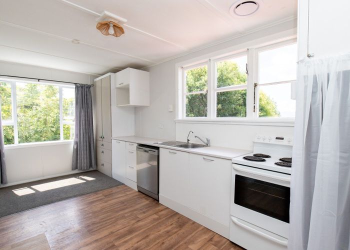  at 6 Stanley Street, Kerepehi, Hauraki, Waikato