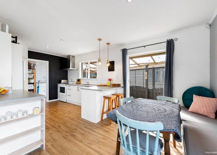  at 1/37 Orchard Rise, Rosehill, Papakura, Auckland