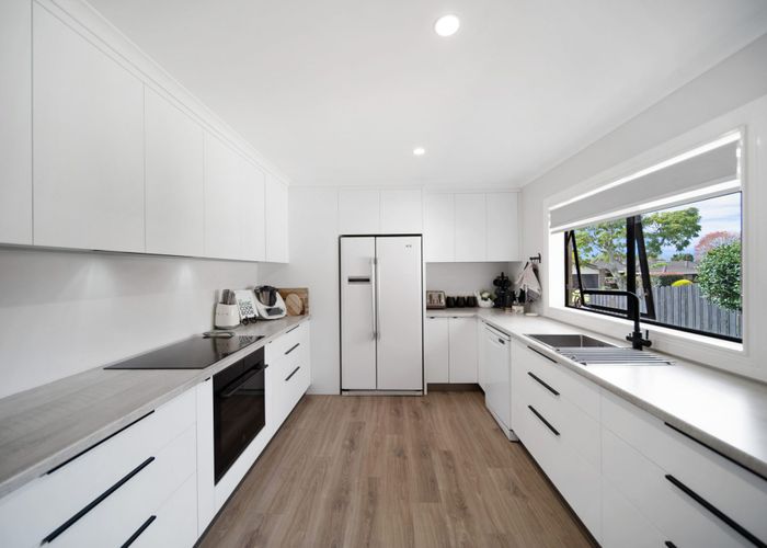  at 46 Lakeside Drive, Pahurehure, Papakura