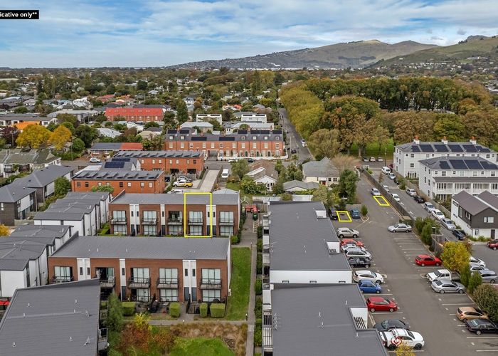  at 18/17 Bunyan Street, Waltham, Christchurch
