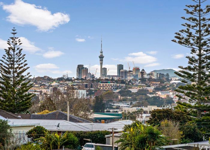  at 11/17 Parker Avenue, New Lynn, Waitakere City, Auckland