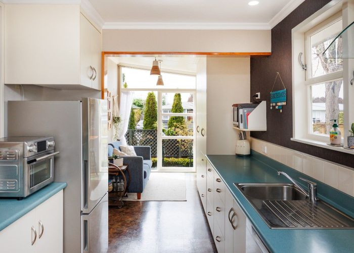 at 121 Ruamahanga Crescent, Terrace End, Palmerston North, Manawatu / Whanganui