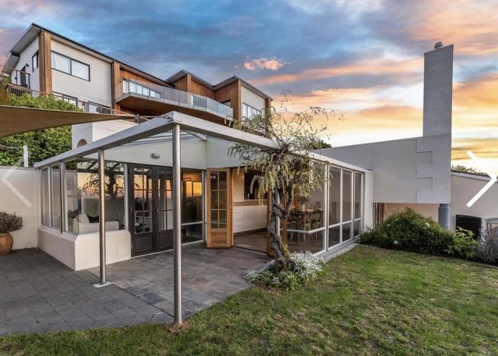  at 1 Halcyon Way, Cashmere, Christchurch City, Canterbury