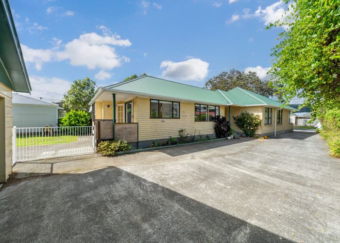  at 4 Davis Crescent, Elderslea, Upper Hutt