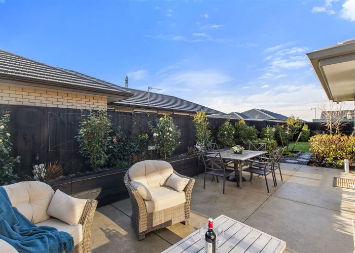  at 38 Eastfield Drive, Lincoln, Lincoln