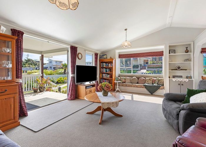  at 184 Pukehina Parade, Te Puke