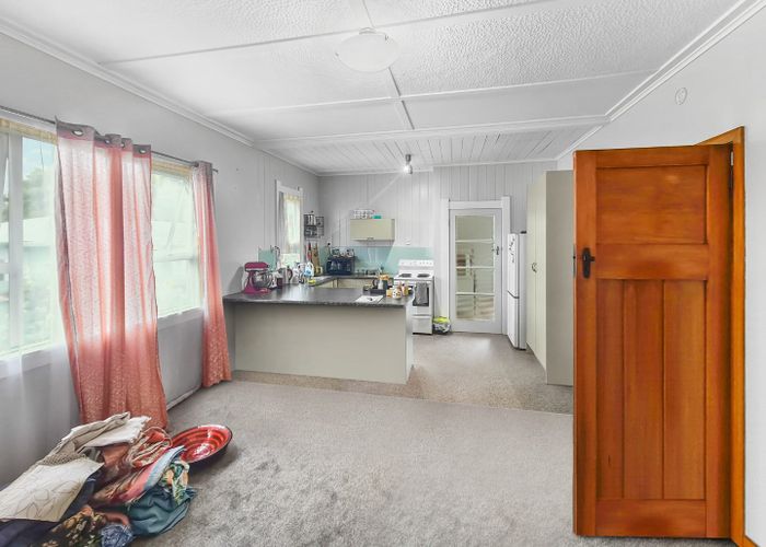  at 192 Tasman Street, Opunake