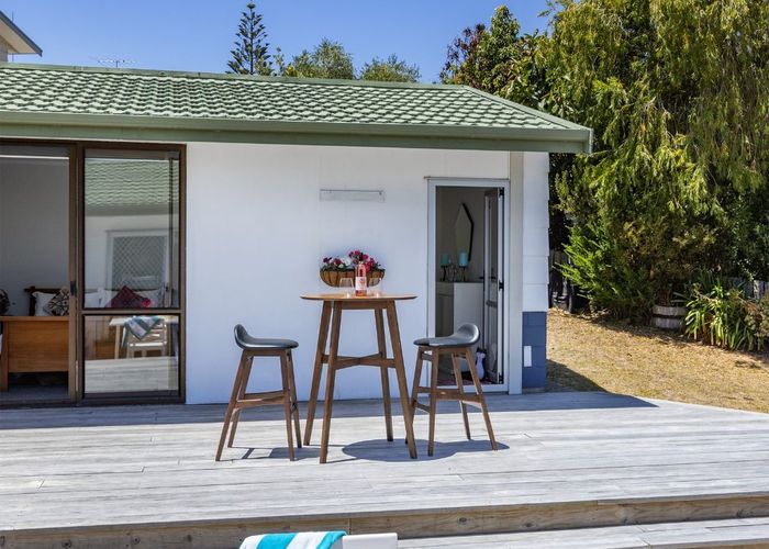  at 4 Pioneer Crescent, Omaha, Rodney, Auckland