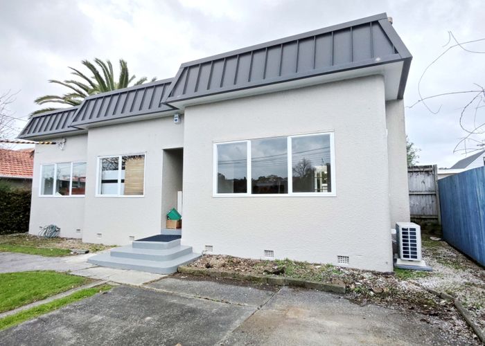  at 85 Nile Road, Milford, North Shore City, Auckland