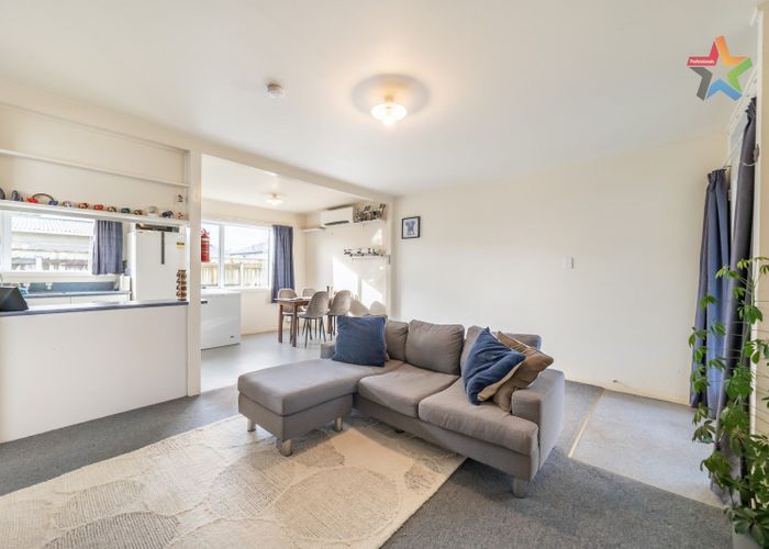  at 5/121 Bell RD, GRACEFIELD, LOWER HUTT