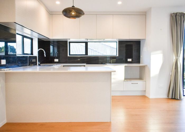  at 26a Holland Ave, Point England, Auckland City, Auckland