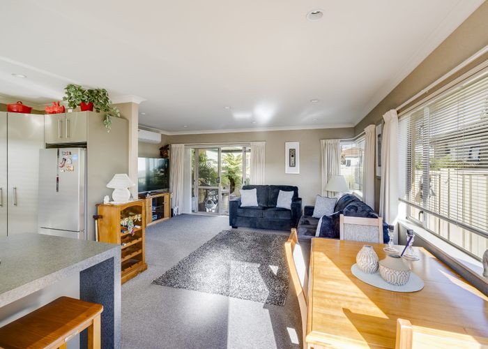  at 142b Gloucester Street, Taradale, Napier, Hawke's Bay