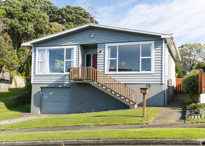  at 1 Cedar Street, Maungaraki, Lower Hutt