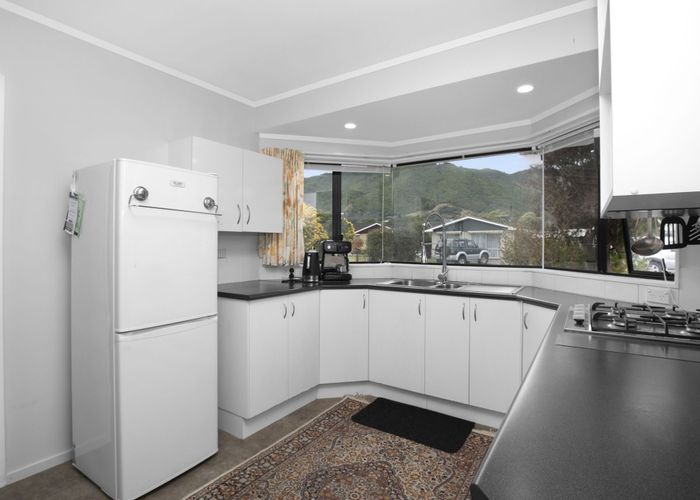  at 14 Belvedere Avenue, Waikanae, Kapiti Coast, Wellington