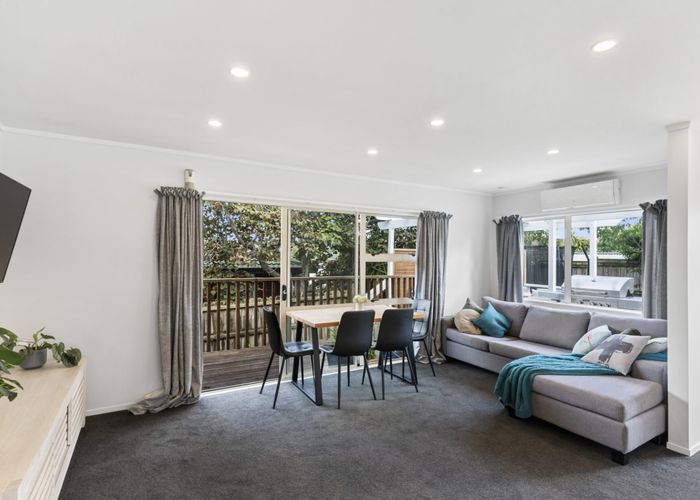  at 2/56 Rodney Street, Howick, Auckland