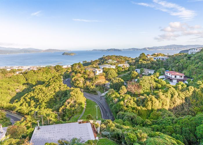  at 40 Akatea Road, Korokoro, Lower Hutt
