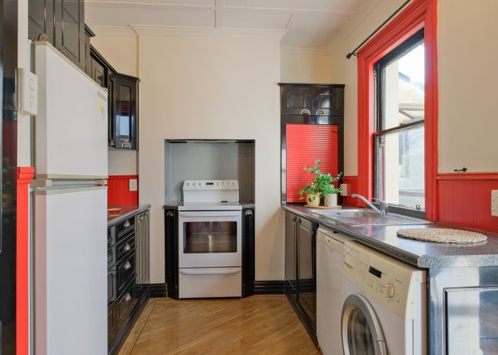  at 2 Macnee Street, Mornington, Dunedin