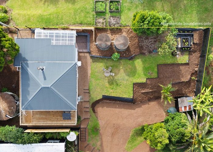  at 10 Park Road, Surfdale, Waiheke Island
