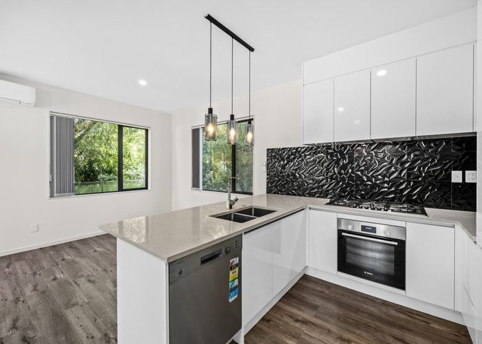  at 7A Manapouri Place, Pakuranga Heights, Auckland