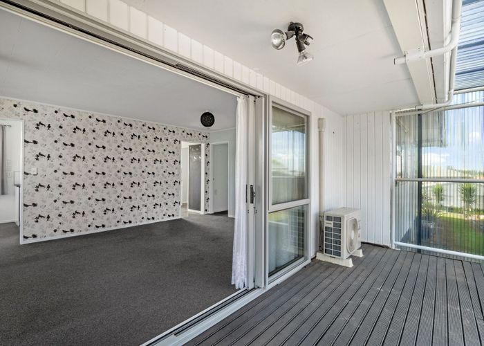  at 31 Cross Street, Castlecliff, Whanganui, Manawatu / Whanganui