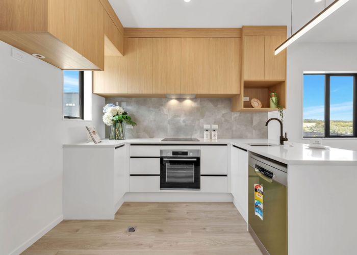  at 11 Rana Road, Flat Bush, Auckland