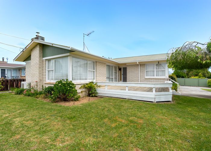  at 30 MacMurdo Avenue, Glenview, Hamilton