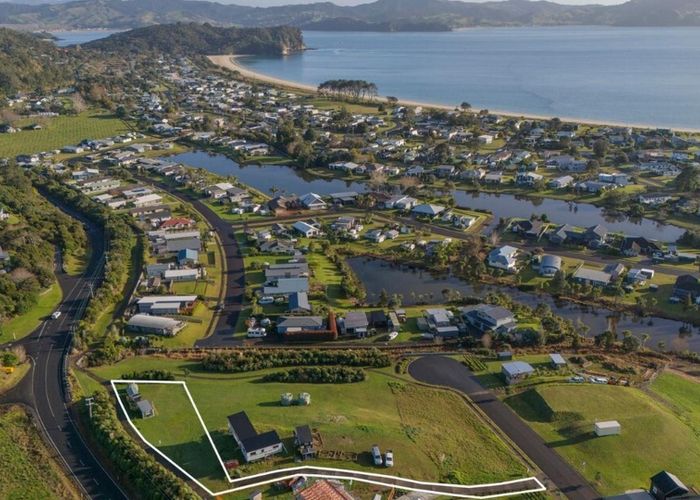  at 10 Tinirau Place, Cooks Beach, Thames-Coromandel, Waikato