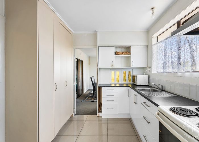  at 5 Hutt Road, Manurewa, Manukau City, Auckland