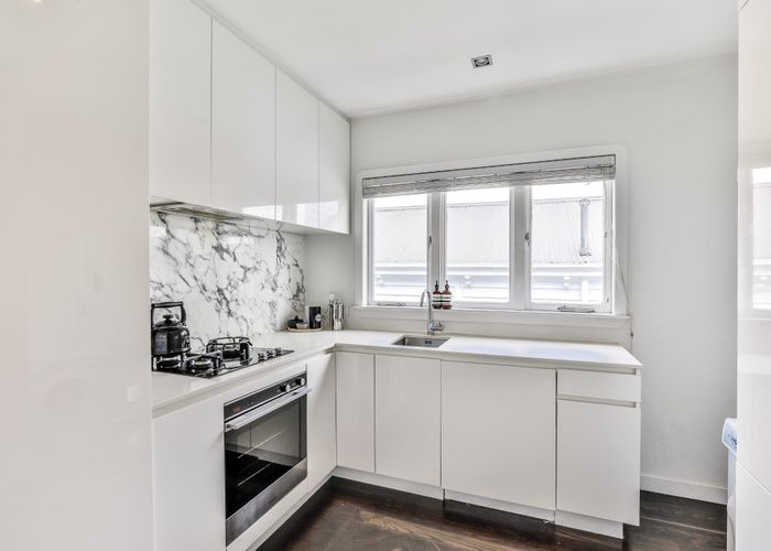  at 5/2 Salisbury Street, Herne Bay, Auckland