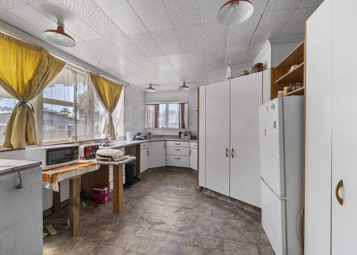  at 102 Frederick Street East, Mayfair, Hastings, Hawke's Bay