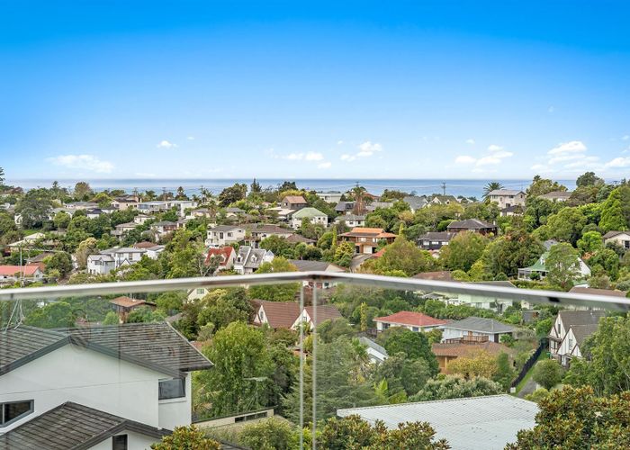  at 591B East Coast Road, Browns Bay, Auckland